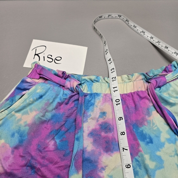 3/$15 full circle trends high rise tie dye lounge shorts women's size Large - Picture 4 of 9